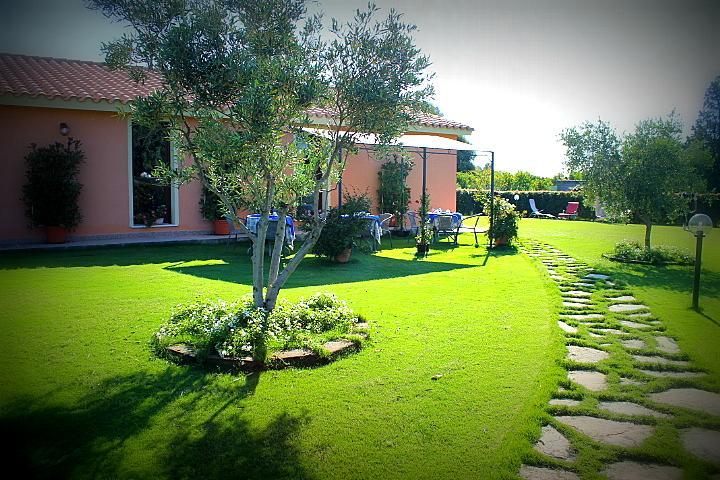 Il Melograno Di Nora Bed & Breakfast พูลา ภายนอก รูปภาพ